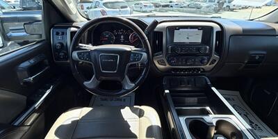 2016 GMC Sierra 2500 Denali   - Photo 19 - Bakersfield, CA 93301
