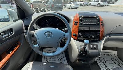 2006 Toyota Sienna XLE 7 Passenger - Photo 24 - Bakersfield, CA 93305