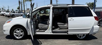 2006 Toyota Sienna XLE 7 Passenger - Photo 5 - Bakersfield, CA 93305
