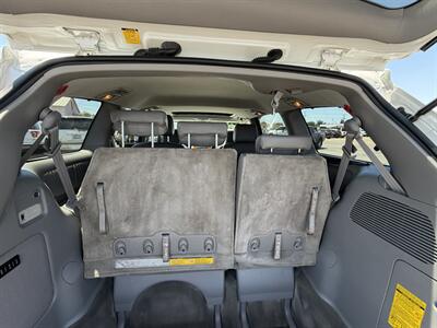 2006 Toyota Sienna XLE 7 Passenger - Photo 15 - Bakersfield, CA 93305