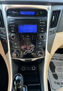2013 Hyundai SONATA GLS - Photo 21 - Bakersfield, CA 93305