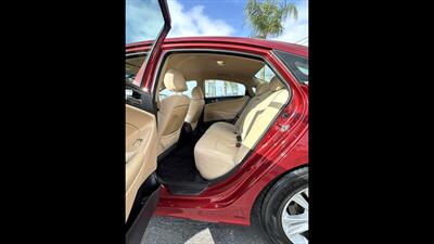 2013 Hyundai SONATA GLS - Photo 7 - Bakersfield, CA 93305