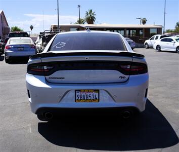 2022 Dodge Charger R/T   - Photo 9 - Bakersfield, CA 93305