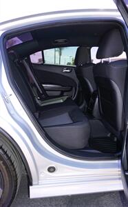 2022 Dodge Charger R/T   - Photo 16 - Bakersfield, CA 93305