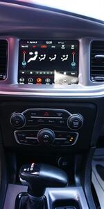 2022 Dodge Charger R/T   - Photo 24 - Bakersfield, CA 93305