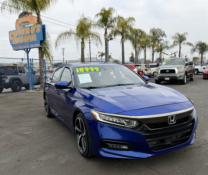 2018 Honda Accord Sport's photo