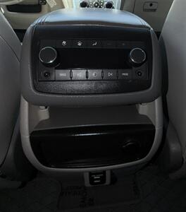 2014 GMC Acadia SLT-2   - Photo 21 - Bakersfield, CA 93305