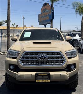 2016 Toyota Tacoma TRD Sport   - Photo 2 - Bakersfield, CA 93301
