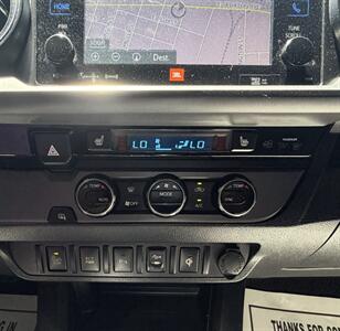 2016 Toyota Tacoma TRD Sport   - Photo 23 - Bakersfield, CA 93301