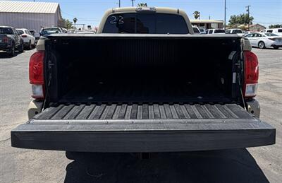 2016 Toyota Tacoma TRD Sport   - Photo 11 - Bakersfield, CA 93301