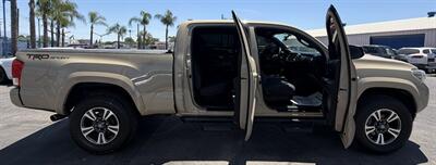2016 Toyota Tacoma TRD Sport   - Photo 16 - Bakersfield, CA 93301