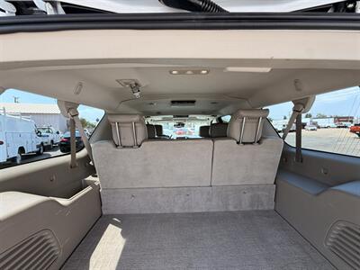 2016 GMC Yukon XL SLT   - Photo 16 - Bakersfield, CA 93305
