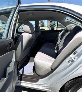 2009 Hyundai SONATA GLS   - Photo 7 - Bakersfield, CA 93305