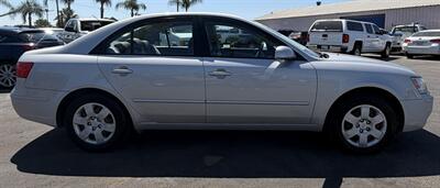 2009 Hyundai SONATA GLS   - Photo 14 - Bakersfield, CA 93305