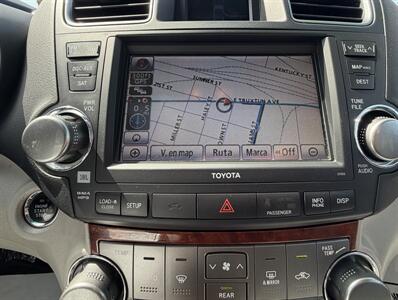 2011 Toyota Highlander Limited   - Photo 30 - Bakersfield, CA 93305