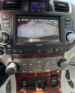 2011 Toyota Highlander Limited   - Photo 36 - Bakersfield, CA 93305
