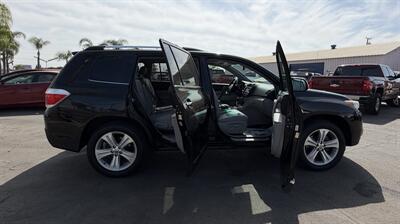 2011 Toyota Highlander Limited   - Photo 17 - Bakersfield, CA 93305