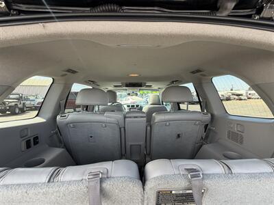 2011 Toyota Highlander Limited   - Photo 14 - Bakersfield, CA 93305