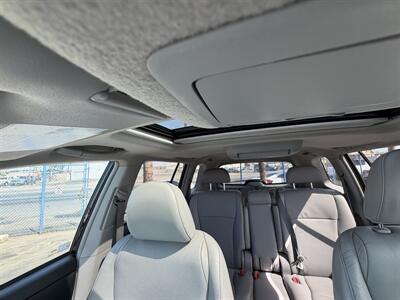 2011 Toyota Highlander Limited   - Photo 35 - Bakersfield, CA 93305
