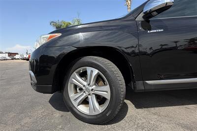 2011 Toyota Highlander Limited   - Photo 32 - Bakersfield, CA 93305
