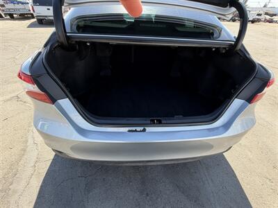 2019 Toyota Camry LE - Photo 12 - Bakersfield, CA 93305