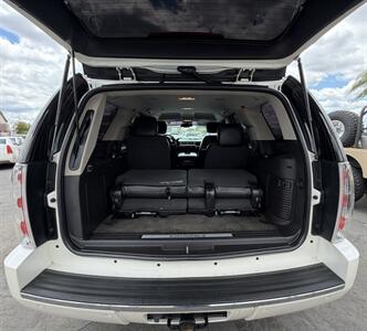 2011 GMC Yukon Denali   - Photo 14 - Bakersfield, CA 93305
