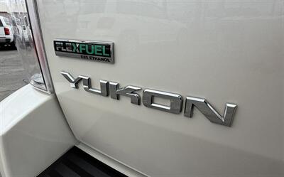 2011 GMC Yukon Denali   - Photo 16 - Bakersfield, CA 93305