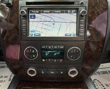 2011 GMC Yukon Denali   - Photo 27 - Bakersfield, CA 93305
