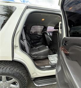 2011 GMC Yukon Denali   - Photo 21 - Bakersfield, CA 93305