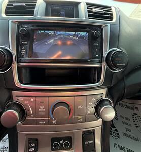2013 Toyota Highlander - Photo 30 - Bakersfield, CA 93305