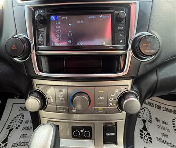 2013 Toyota Highlander - Photo 27 - Bakersfield, CA 93305