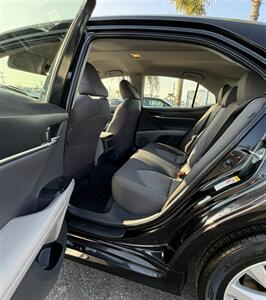 2018 Toyota Camry LE - Photo 7 - Bakersfield, CA 93305