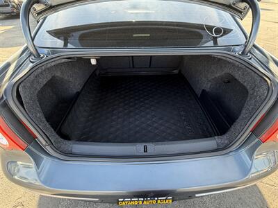 2010 Volkswagen Passat Komfort PZEV   - Photo 10 - Bakersfield, CA 93301