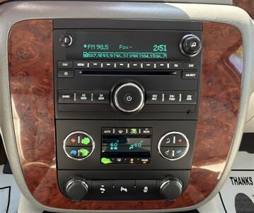 2014 Chevrolet Tahoe LT   - Photo 27 - Bakersfield, CA 93305