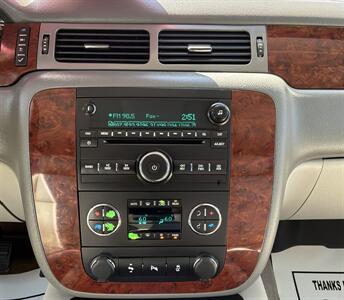 2014 Chevrolet Tahoe LT   - Photo 26 - Bakersfield, CA 93305