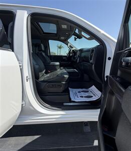 2022 Chevrolet Silverado 2500HD LTZ - Photo 21 - Bakersfield, CA 93305