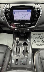 2022 Chevrolet Traverse Premier   - Photo 25 - Bakersfield, CA 93301