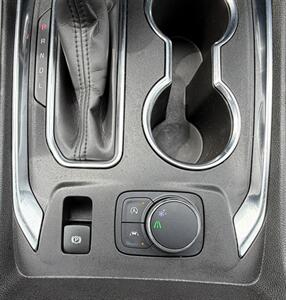 2022 Chevrolet Traverse Premier   - Photo 28 - Bakersfield, CA 93301