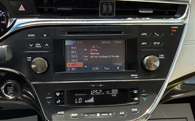 2014 Toyota Avalon XLE   - Photo 25 - Bakersfield, CA 93305
