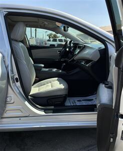 2014 Toyota Avalon XLE   - Photo 16 - Bakersfield, CA 93305