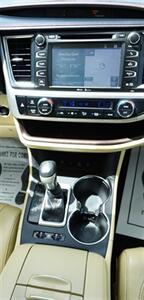 2015 Toyota Highlander Limited   - Photo 25 - Bakersfield, CA 93301