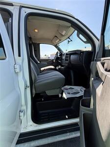 2017 2017 GMC G2500 Cargo - Photo 15 - Bakersfield, CA 93305