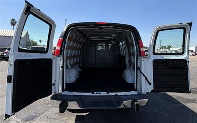 2017 2017 GMC G2500 Cargo - Photo 10 - Bakersfield, CA 93305