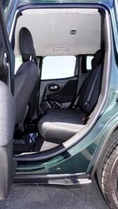 2021 Jeep Renegade Sport   - Photo 7 - Bakersfield, CA 93301