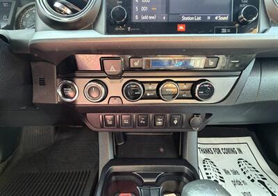 2016 Toyota Tacoma SR V6   - Photo 21 - Bakersfield, CA 93301