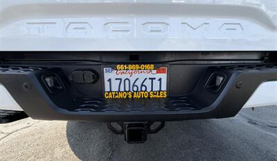 2016 Toyota Tacoma SR V6   - Photo 9 - Bakersfield, CA 93301