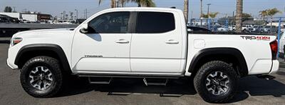 2016 Toyota Tacoma SR V6   - Photo 4 - Bakersfield, CA 93301