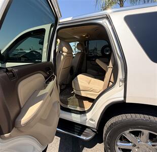 2012 GMC Yukon Denali - Photo 8 - Bakersfield, CA 93305