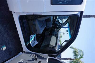 2016 Ford F-250 King Ranch Crew Cab 2WD   - Photo 6 - Bakersfield, CA 93305