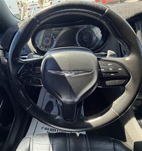 2019 Chrysler 300 S - Photo 25 - Bakersfield, CA 93301
